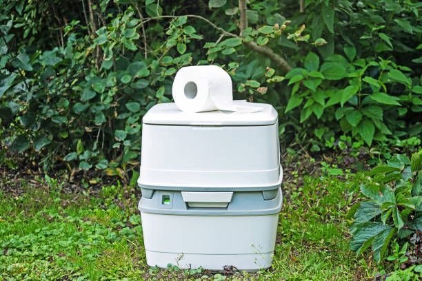 Best Portable restroom trailer rental  in Grandview, IL
