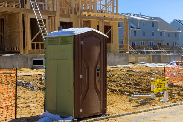 Portable Toilet Options We Offer in Grandview, IL